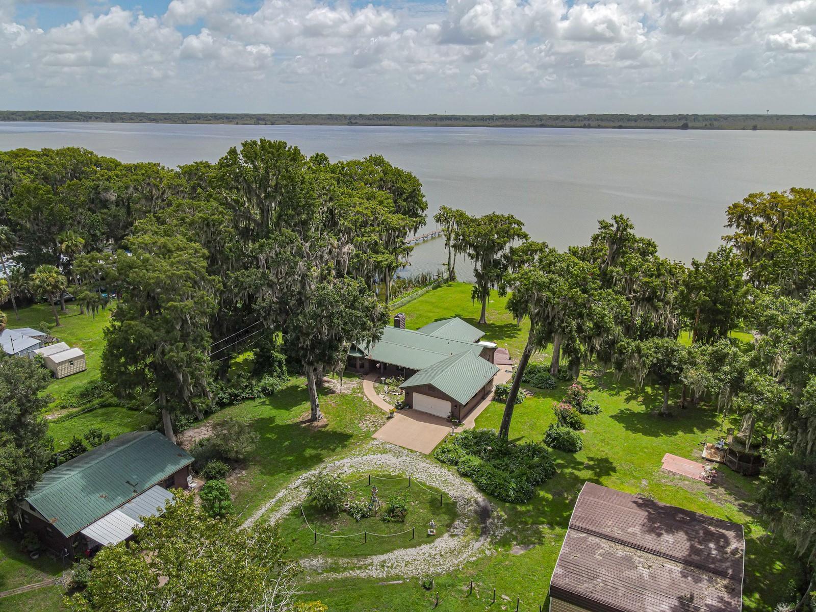 1925 CR 439C, LAKE PANASOFFKEE, Single Family Residence,  for sale, Natalie Amento, PA, Florida Realty Investments