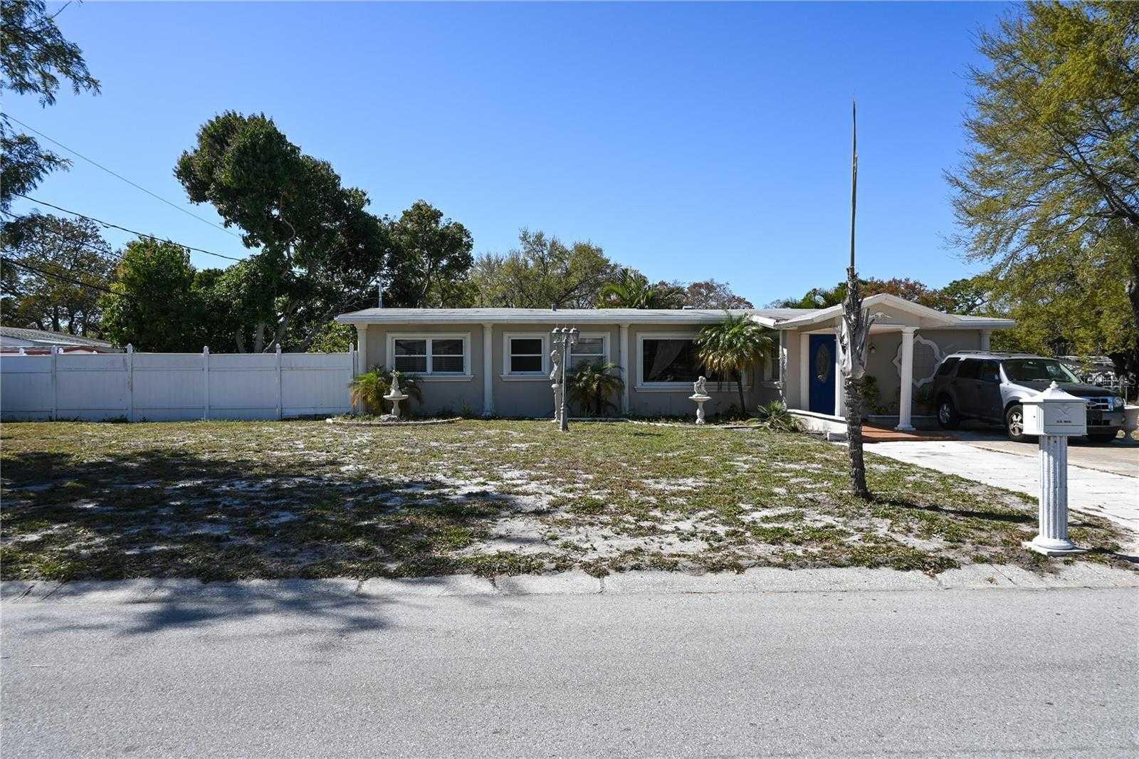 1320 WOOD AVE, CLEARWATER, Single Family Residence,  for sale, Natalie Amento, PA, Florida Realty Investments