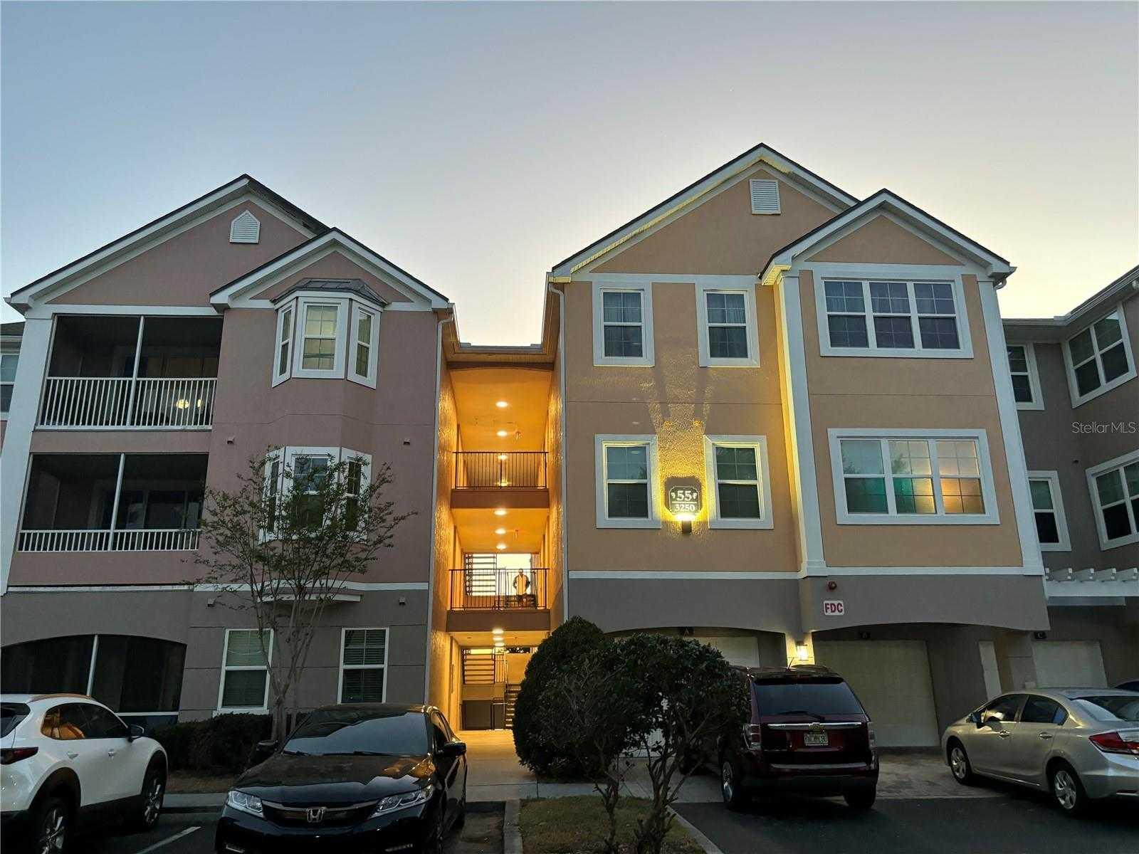 3250 CORONA VILLAGE 202, ORLANDO, Condominium,  for sale, Natalie Amento, PA, Florida Realty Investments