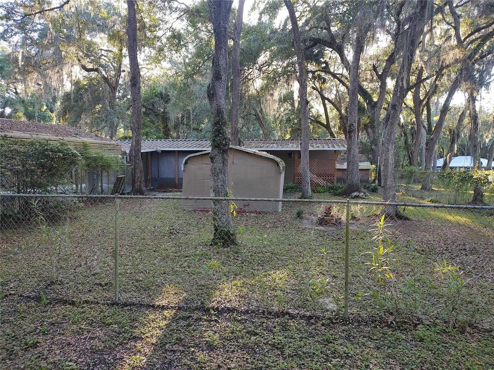 3260 CR 418, LAKE PANASOFFKEE, Mobile Home - Pre 1976,  for sale, Natalie Amento, PA, Florida Realty Investments